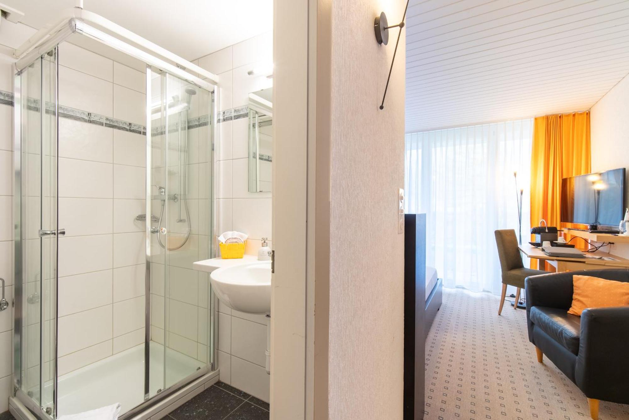 Hotel Bad Ramsach Laufelfingen Екстер'єр фото